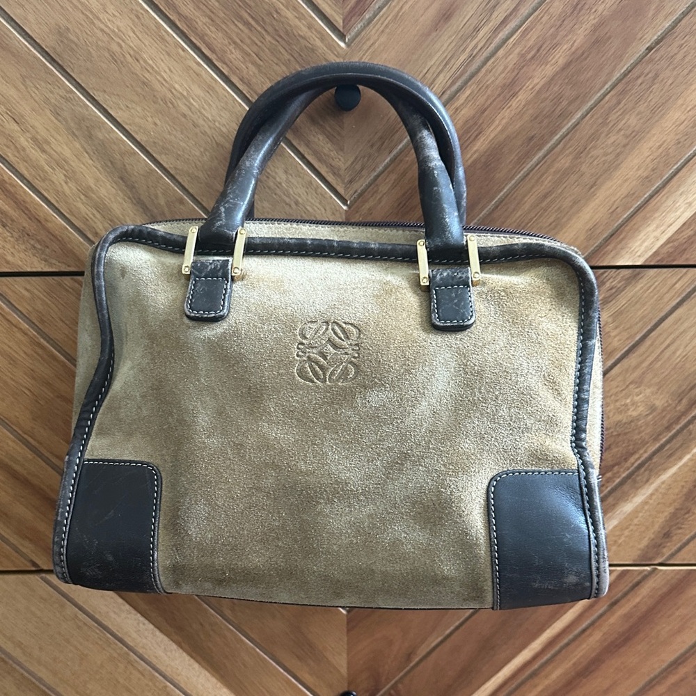 LOEWE Amazona Boston Authentic